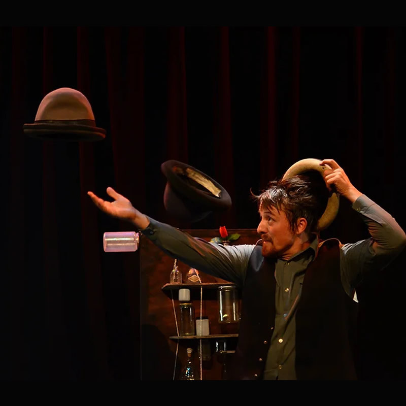 Hat Trick - Curso de Manipulación de Sombreros Online por Davel - 1